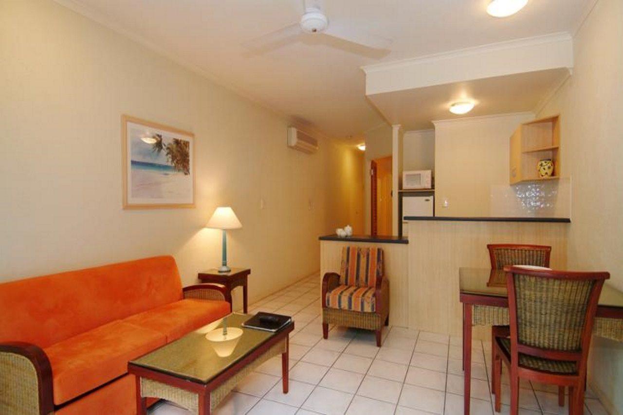 Trinity Beach Club Holiday Apartments Extérieur photo